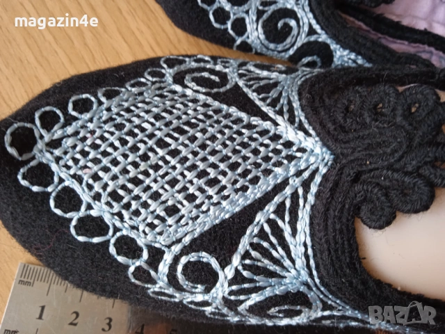 Родопски терлици, бродирани пантофи, вълнени пантофи,Родопис,, снимка 7 - Други - 53454947