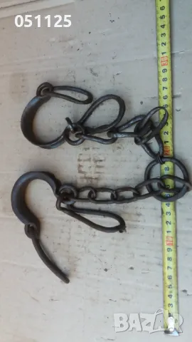 масивни ковани възрожденски окови, белезници, пранги , снимка 11 - Антикварни и старинни предмети - 47906614