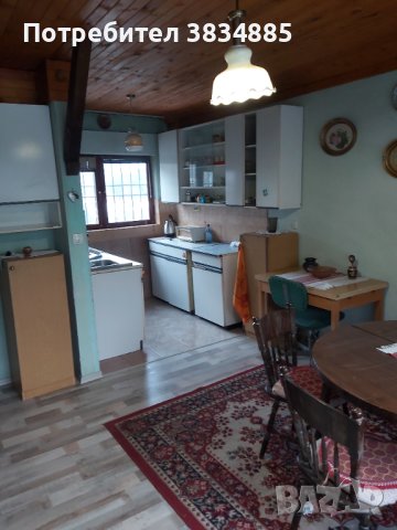 Къща с голям двор в с. Златуша. На 21 км от София., снимка 9 - Къщи - 42261557