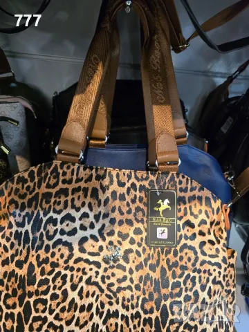 дамска чанта, снимка 2 - Чанти - 48689134