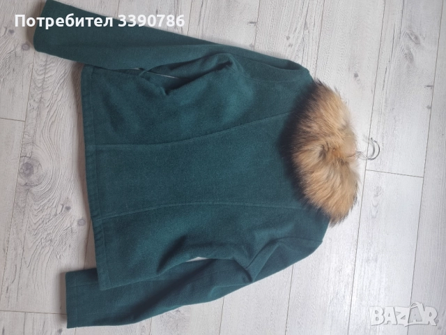 Alessa късо палто  с яка от естествен косъм , снимка 2 - Палта, манта - 51600996