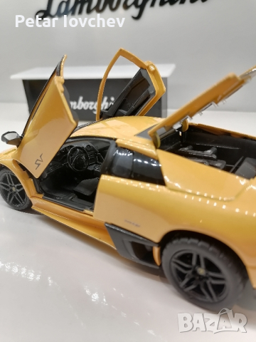 Lamborghini Murcielago LP670-4 1:24, снимка 4 - Колекции - 44882582