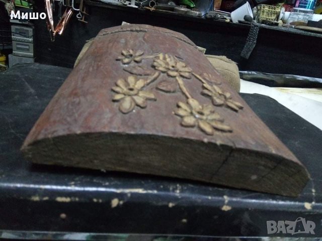 Продавам дърворезба