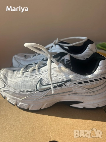 Продавам оригинални женски маратонки Nike, снимка 4 - Маратонки - 52349979