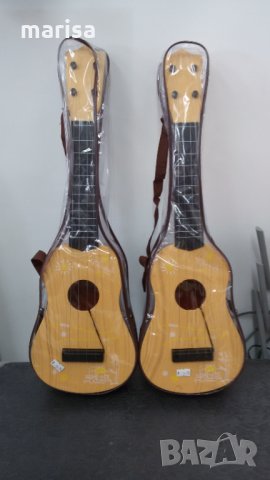 Класическа китара със струни в калъф - 9958, снимка 1 - Музикални играчки - 32962881