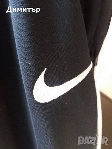 Спортно долнище Nike със скосен крачол размер M в Спортни дрехи, екипи в  гр. Бургас - ID38392782 — Bazar.bg