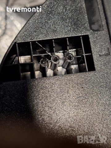 крачета за телевизор Samsung модел UE32T4002AK, снимка 3 - Стойки, 3D очила, аксесоари - 43492278