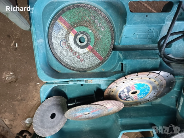 Шлайфмашина Makita 230 мм G3020 Makita, снимка 2 - Други инструменти - 52593665