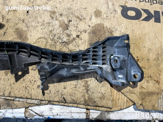 Скоба Подложка Десен Фар 57707CA180 Toyota GT86 2018 Subaru BRZ, снимка 7 - Части - 53354958