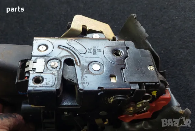 Задна Лява Брава - Ключалка Ауди А4 Б6 N:8877
- 8E0839349, снимка 6 - Части - 50396407