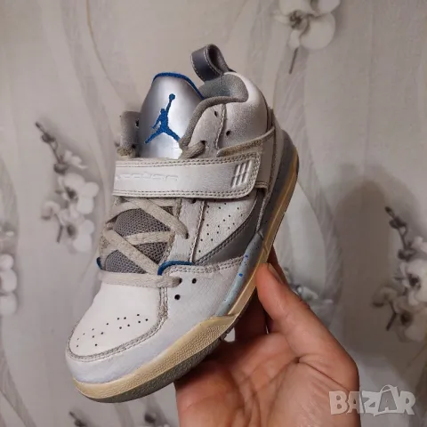 маратонки  Jordan Flight 45 GS номер 31 ,5-32, снимка 3 - Детски маратонки - 49548835