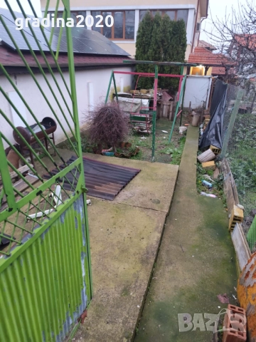 🏠  Давам под наем  3-стаен апартамент – 100 кв.м с голям хол, килер, таванска стая, маза и 2 дворни, снимка 13 - Разсади - 52756175