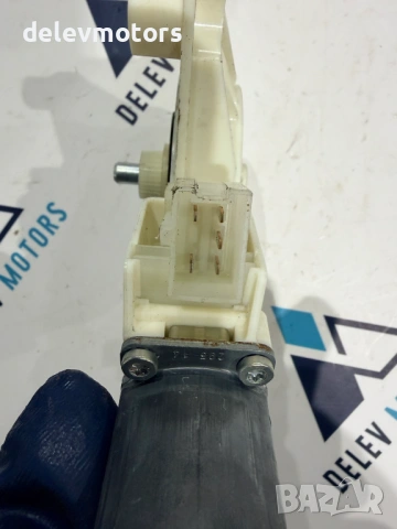 A4479063500 моторче за предна лява врата от Mercedes Vito W447, 114 CDI, двигател OM651.950, 2.2 CDI, снимка 3 - Части - 53526050