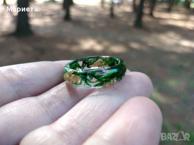 Пръстен от бижутерска смола, мъх и златен лист Бижута Ръчна Изработка , снимка 9 - Пръстени - 29073331
