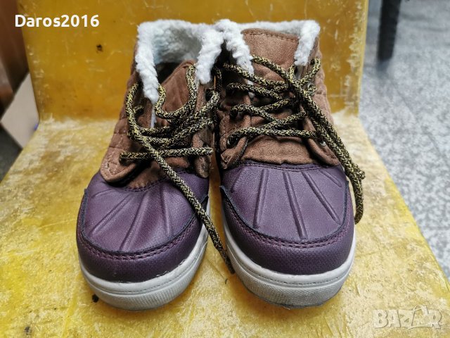 Топли детски обувки с вата OshKosh 30 номер , снимка 2 - Детски боти и ботуши - 38299937