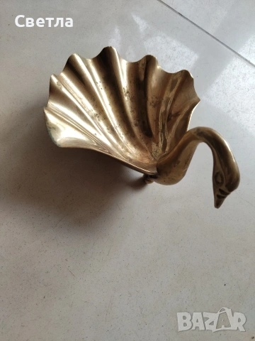 Красив Лебед от стар месинг