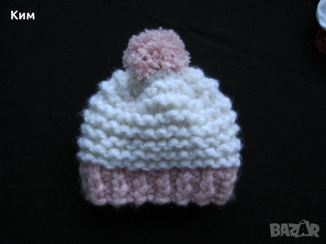 Ръчно плетена шапчица от дебела вълна екрю розово, снимка 3 - Шапки - 27830622