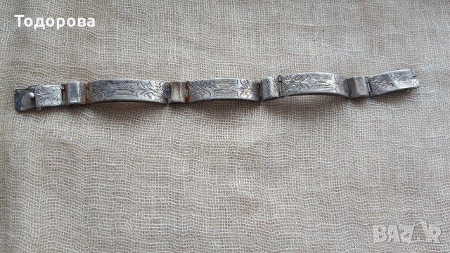 Сребърна старинна гривна