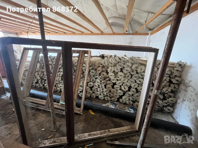 Стари прозорци, дървена дограма