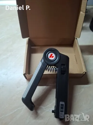 1бр. Уред за трениране на силата на захвата с брояч, снимка 1