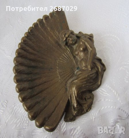 стар пепелник еротика метал, снимка 1 - Антикварни и старинни предмети - 29035413