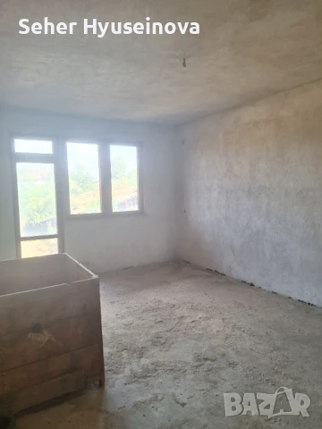 Продавам многофамилна къща в гр.Попово, снимка 12 - Къщи - 50596038