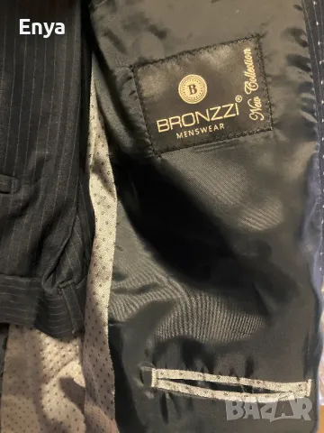 Мъжки костюм BRONZZI - тъмносив на райе- №58, снимка 2 - Костюми - 47991599