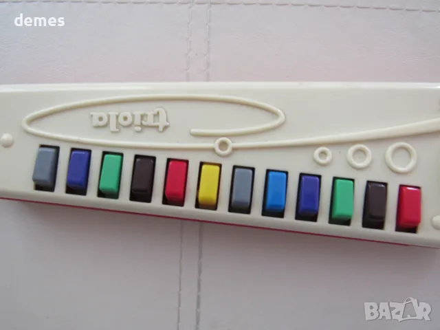 Триола-детска играчка от времето на соца, снимка 2 - Антикварни и старинни предмети - 48286525