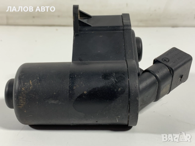 Задно ляво моторче ръчна спирачка Ауди А6 Ц6 Zadno lqvo motorche ruchna spirachka Audi A6 323229695, снимка 4 - Части - 51512289
