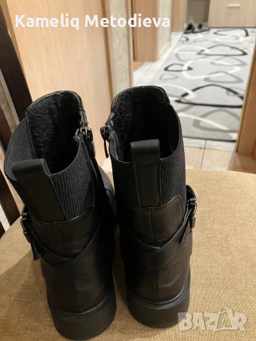 Зимни ботуши, снимка 2 - Дамски боти - 50538015