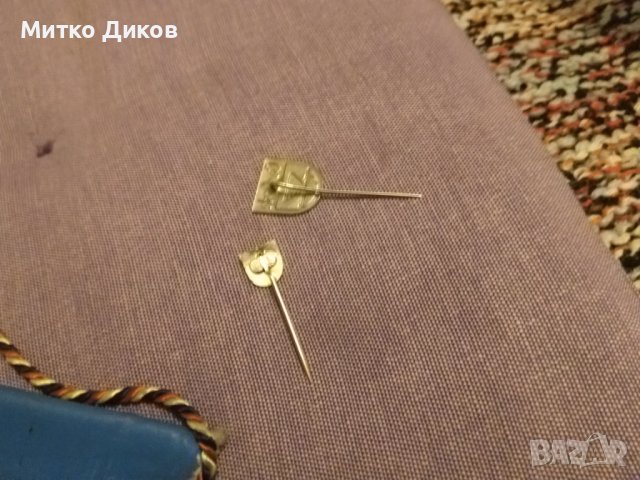 Čedok две флагчета и три значки на известна чешка фирма, снимка 8 - Колекции - 43119727