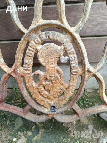 Крака от шевна машина , снимка 2 - Антикварни и старинни предмети - 53563844