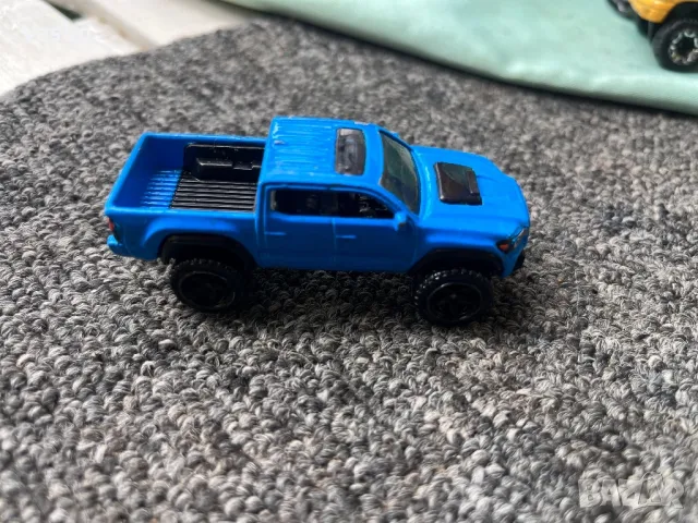 Hot wheels Toyota Tacoma, снимка 3 - Колекции - 49514047