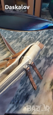Продавам мъжка чанта през рамо, снимка 3 - Чанти - 51712275