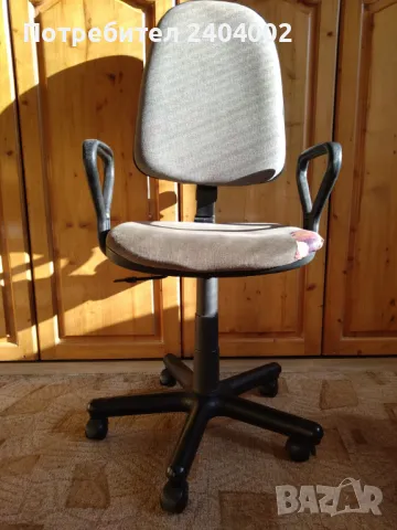 Офис стол, снимка 2 - Столове за офис - 48897444