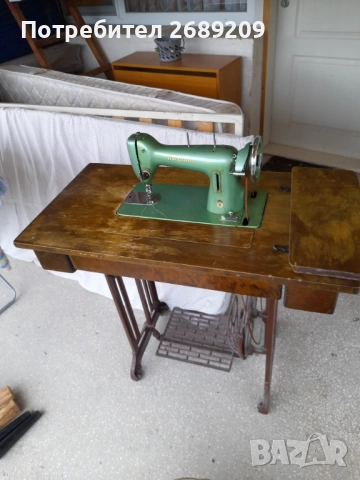 Шевна машина Хускварна, снимка 6 - Шевни машини - 52012455