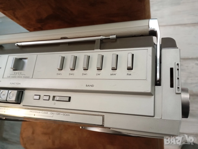 Радиокасетофон JVC M70LB Boombox Ghettoblaster jvc rc m70lb, снимка 7 - Радиокасетофони, транзистори - 52867830