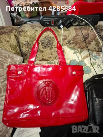 продавам тази чанта от снимките 