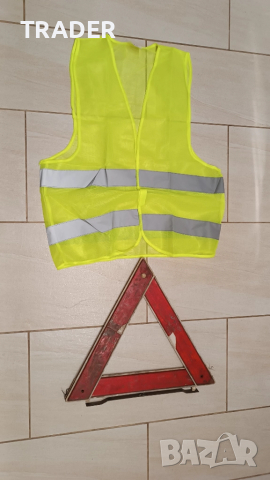 Авариен /сигнален/триъгълник  и светлоотразителна жилетка, снимка 3 - Аксесоари и консумативи - 22431917