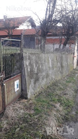 Продавам имот в село Дрен на 45 км от София къща с двор 1500 квадрата