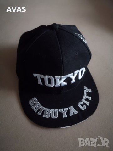 Нова черна шапка TOKYO с козирка за момиче/момче в Шапки в гр. София -  ID33300356 — Bazar.bg