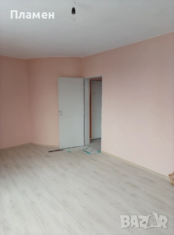 ЕТАЖ ОТ КЪЩА В БОЖУРИЩЕ, снимка 7 - Етаж от къща - 53500799