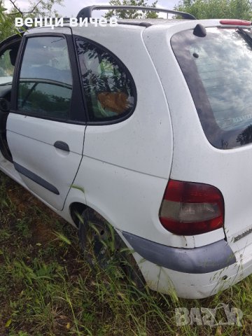Renault Scenic 1.9 dti, снимка 5 - Автомобили и джипове - 37167457