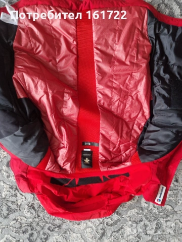 Ски екип Descente Swissski, снимка 5 - Зимни спортове - 53290302