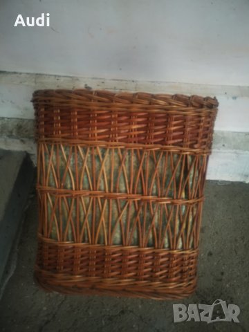 Плетен ратанов кош с текстил отвътре , снимка 2 - Други ценни предмети - 35084640