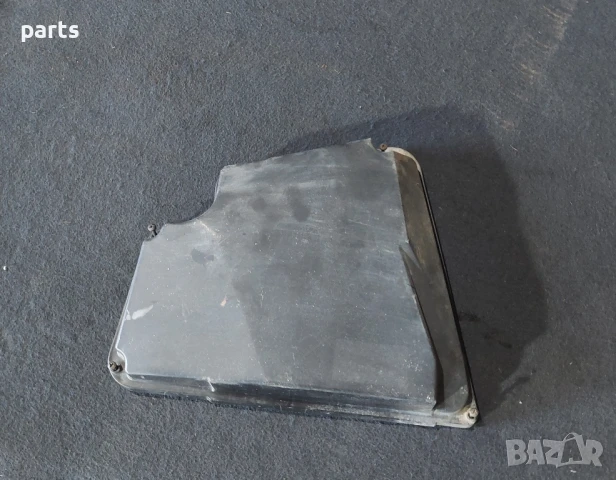 Капак Бушонна Кутия Мерцедес Е класа W210 (Н) - 2105400082 - 08700700   , снимка 2 - Части - 50856570