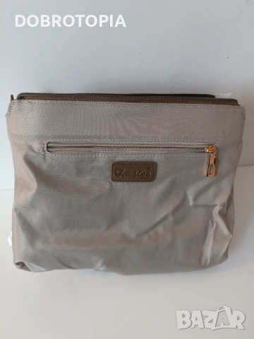 Френски шик и аристократичен дух: Чанта Tom & Eva Paris, снимка 7 - Чанти - 47758760