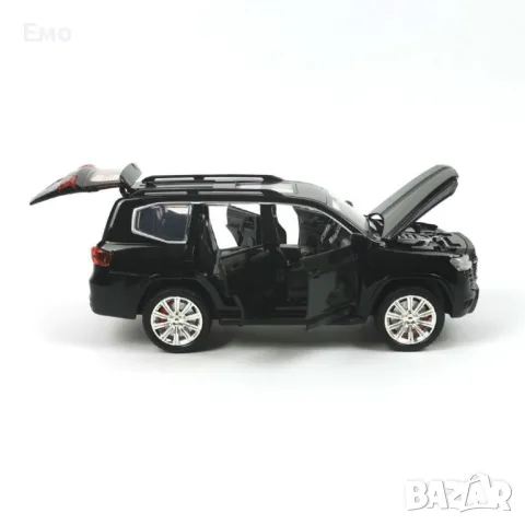 Умален размер - Toyota Land Cruiser с различни функции, снимка 3 - Коли, камиони, мотори, писти - 48676304