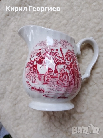 Красива каничка за мляко