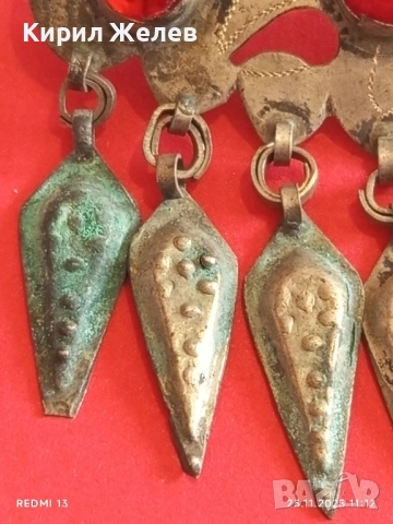 СТАР ВЪЗРОЖДЕНСКИ НАКИТ ТРЕПКА,ЗАБОДКА от МЕСИНГ с ЧЕРВЕНИ СТЪКЛЕНИ КАМЪНИ 52215, снимка 3 - Други ценни предмети - 52533631